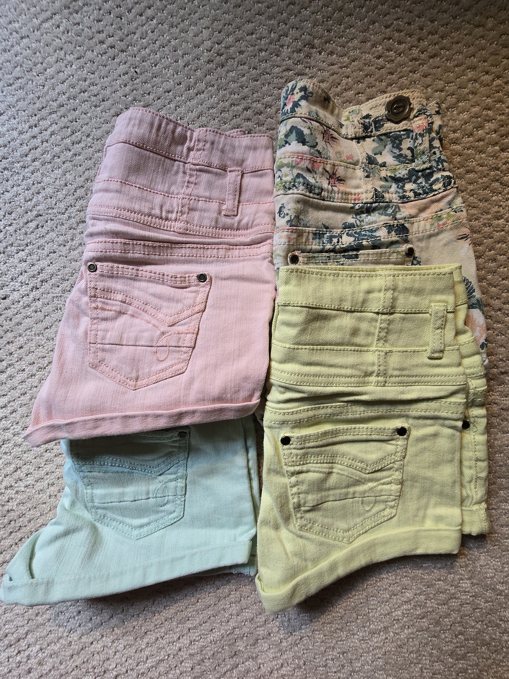 Hottopic HOT KISS - Juniors Pastel Shorts Bundle - Pink, Mint, Yellow, Floral